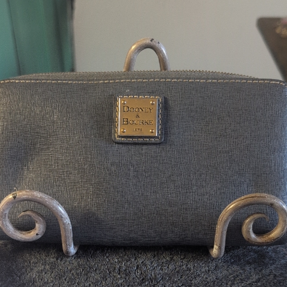 Dooney And Bourke Saffiano Zip Around Wallet